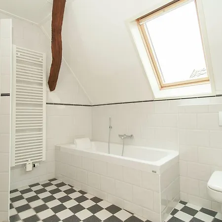 בית נופש Spacious Holiday Home In Bredevoort With Sauna *