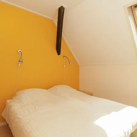בית נופש Spacious Holiday Home In Bredevoort With Sauna
