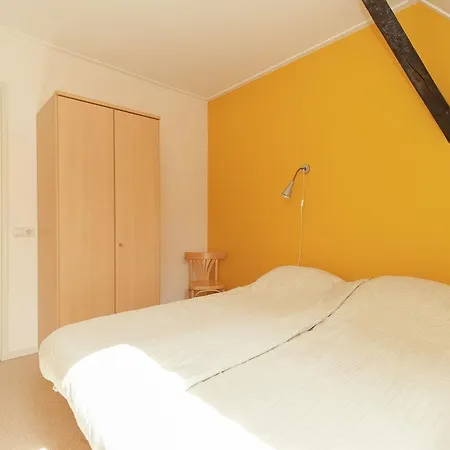 Spacious Holiday Home In Bredevoort With Sauna בית נופש אלטן